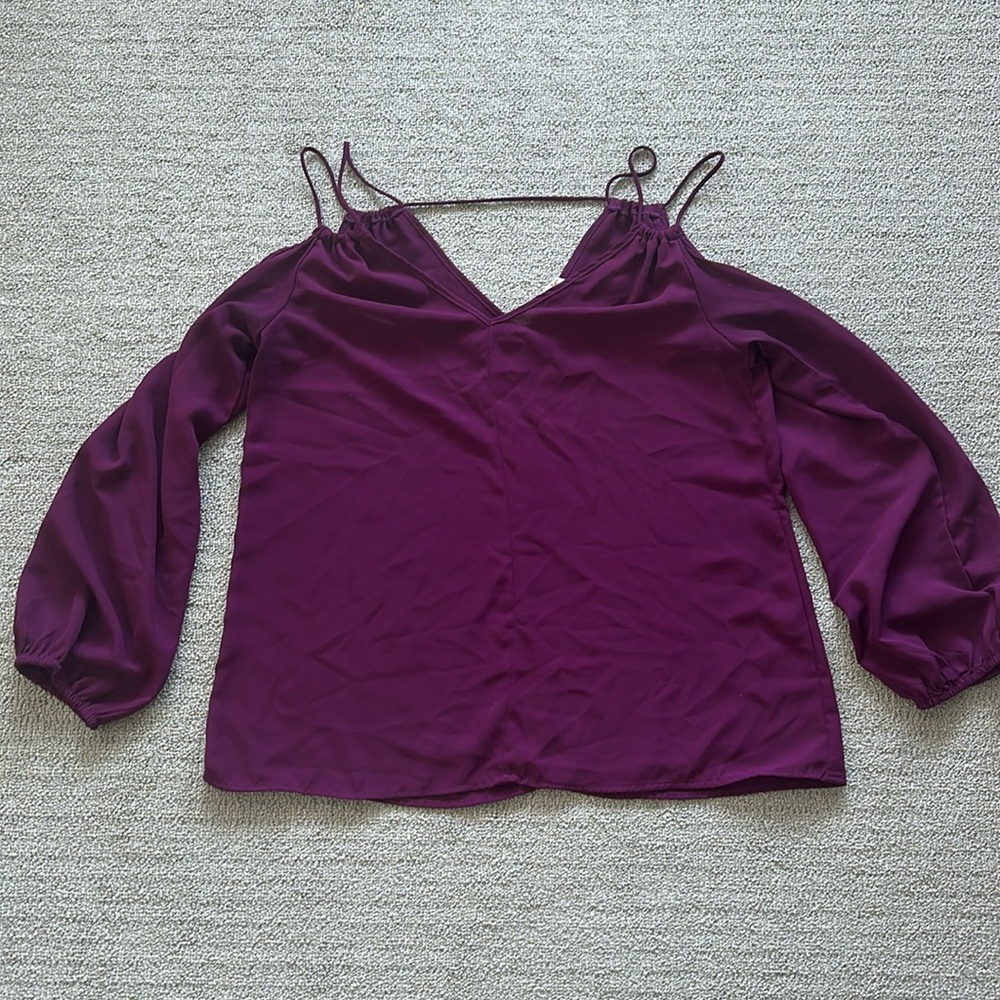 Cold shoulder purple top